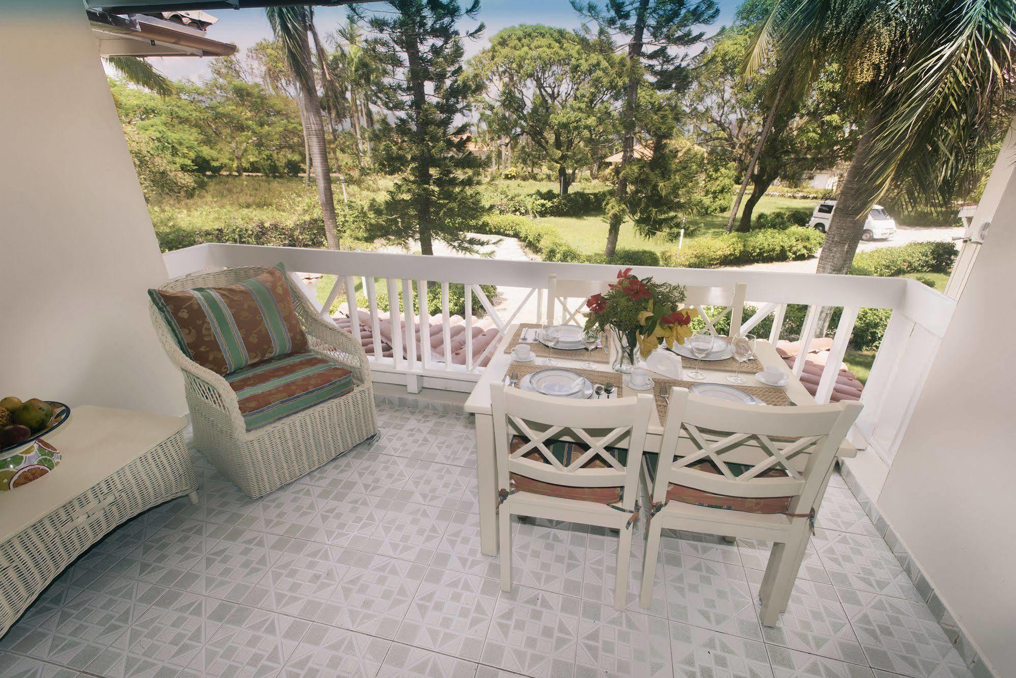 El Pelicano Apart-Hotel Las Galeras Dış mekan fotoğraf